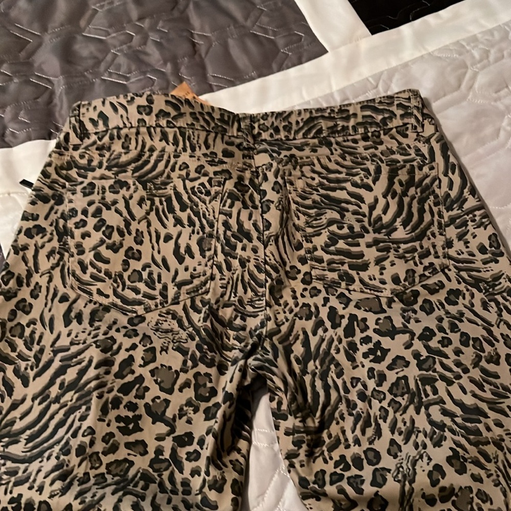 Democracy Leopard print skinny jeans.. - Picture 5 of 5